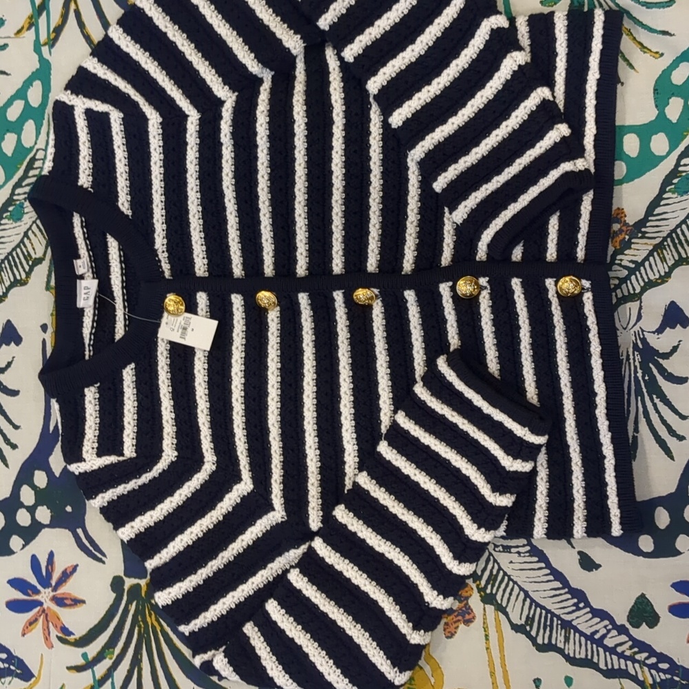 Navy striped sweater jacket GAP size medium NWT